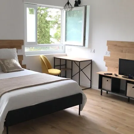 Studio 35M2 Fougères Extérieur photo
